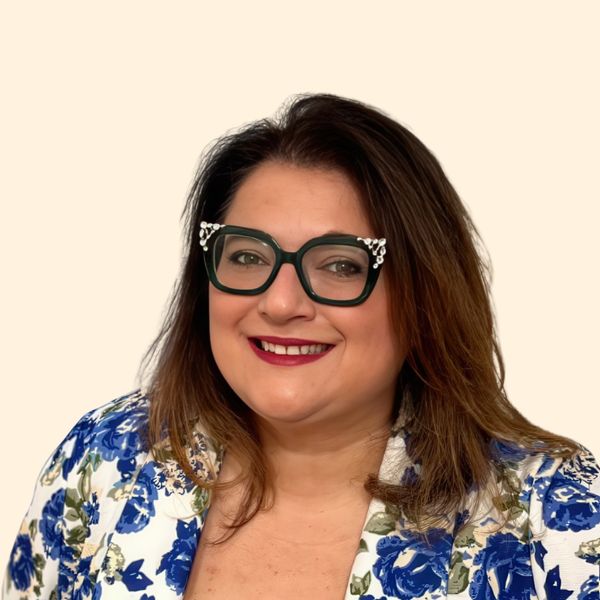 Lauren Acquino, Therapist