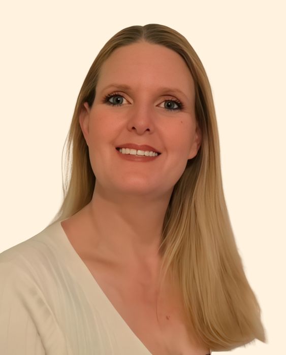 April Gray, Therapist