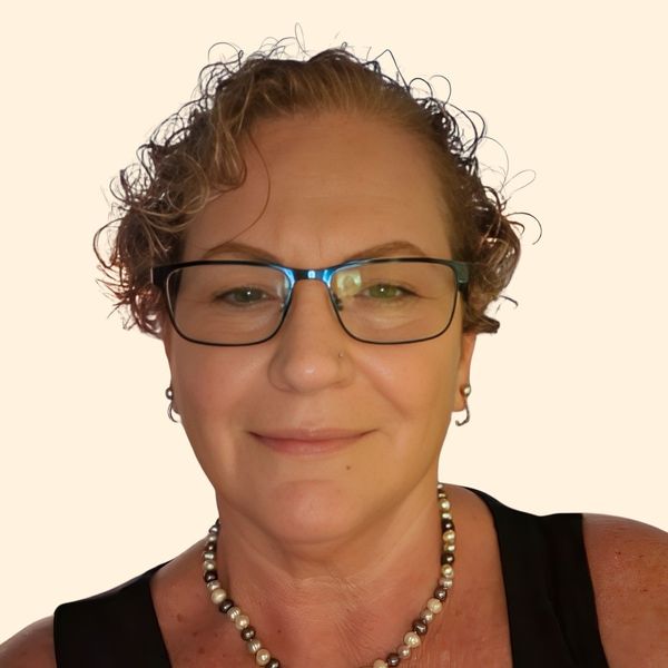 Susan Singer, Therapist