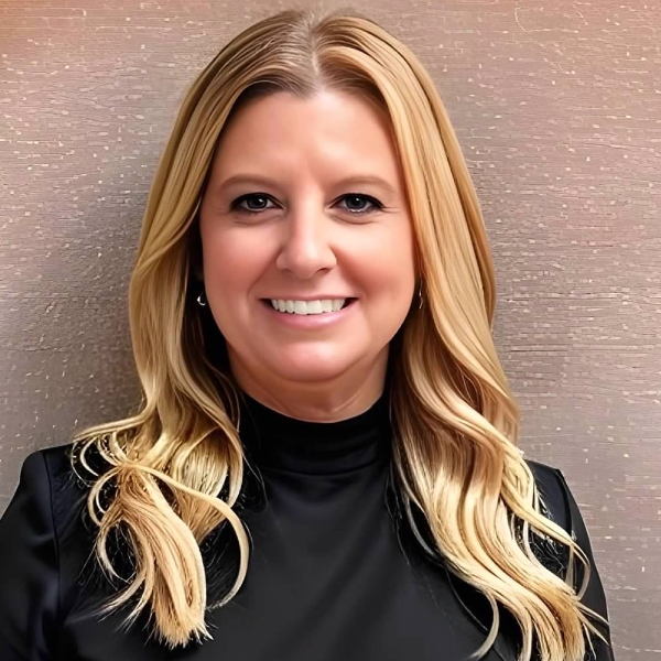 Natalie Harter, Therapist