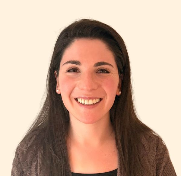 Ally Dellheim, Therapist