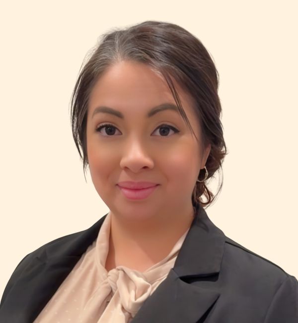 Melissa Avitia, Therapist